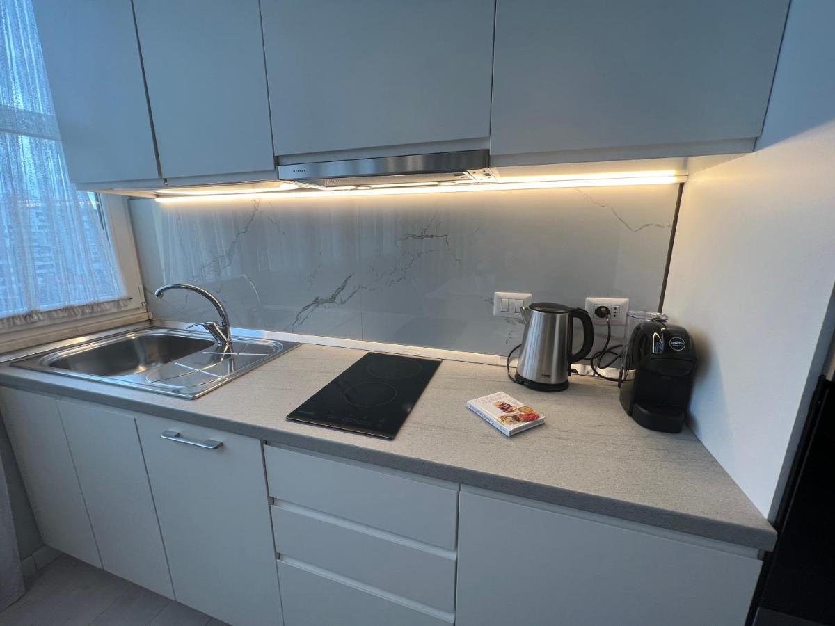 Grand New Bazaar Apartment Tirana Kültér fotó