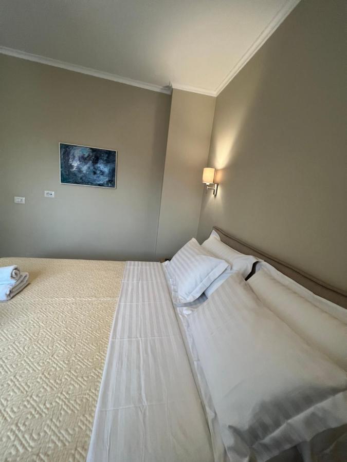 Grand New Bazaar Apartment Tirana Kültér fotó